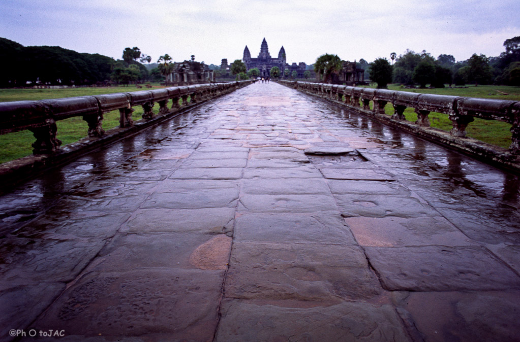 Camboya. Templos de Angkor (provincia de Siem Reap). Templo Angkor Wat.