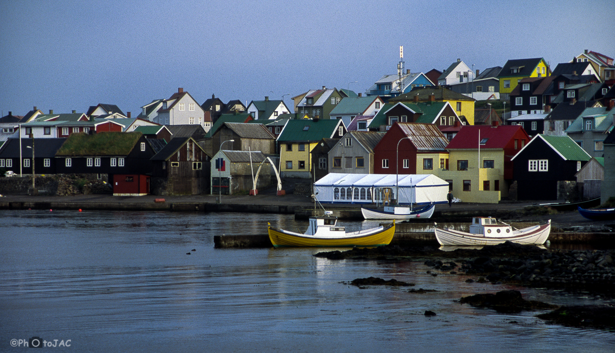 Isla de Nolsoy. Localidad de Nolsoy, situada a unos 20 minutos en barco de Torshavn.