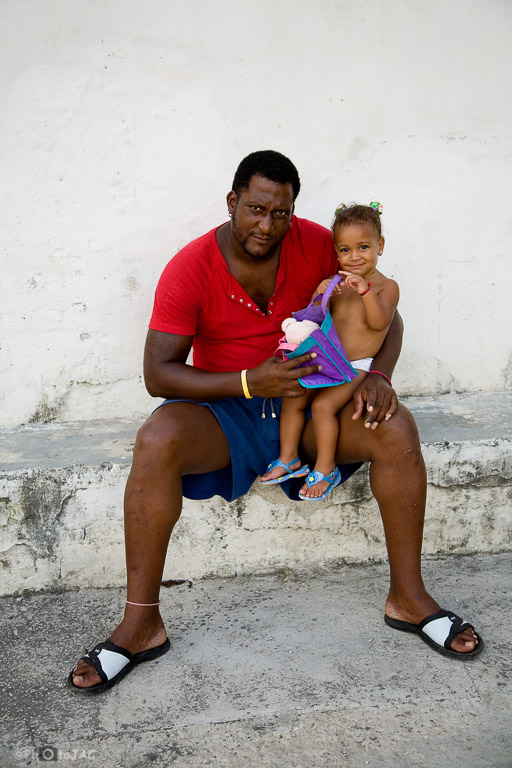 La Habana. Padre e hija en Casablanca.