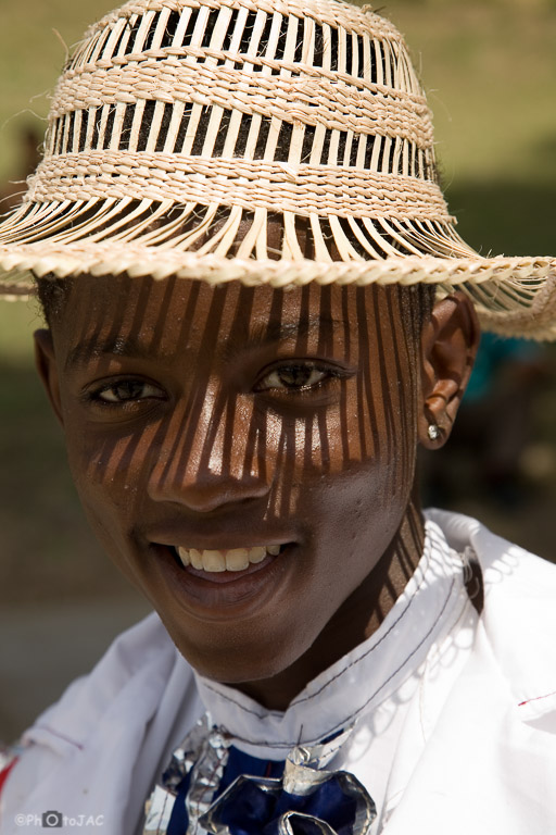 Santiago de Cuba. Niño vestida para desfilar en las comparsas infantiles del Carnaval de Santiago.