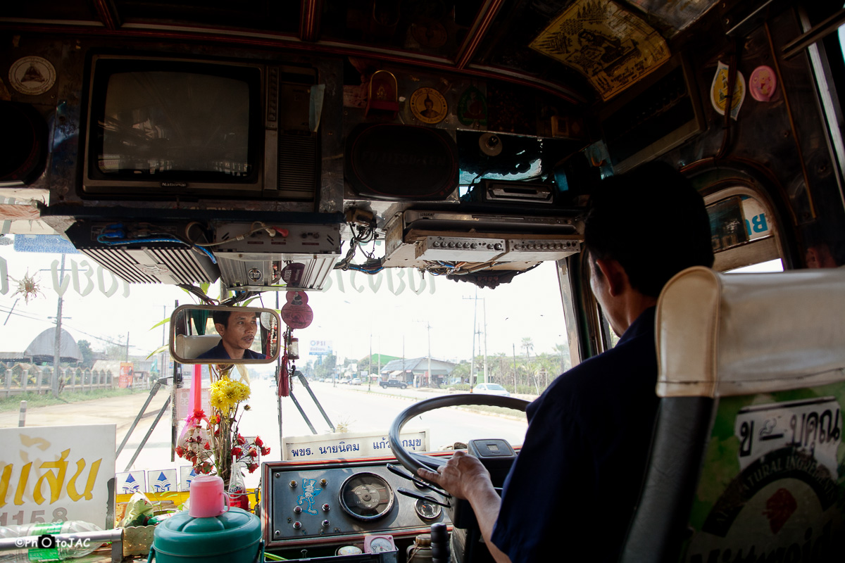 Autobus Mae Salong - Chiang Rai.